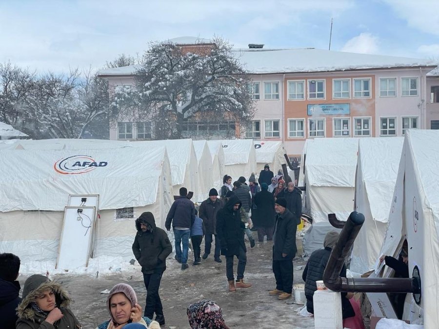 Depremin Ardından Malatya’da Yaralar Sarılıyor