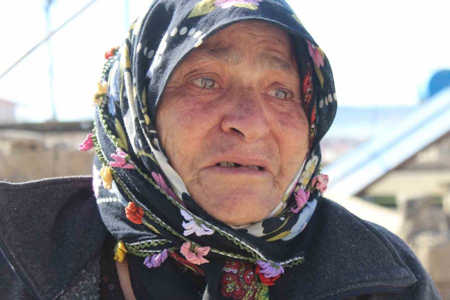 70 Yaşındaki Fatma Özdilli Yaşadığı Korku Dolu Anları Gözyaşları İçinde Anlattı