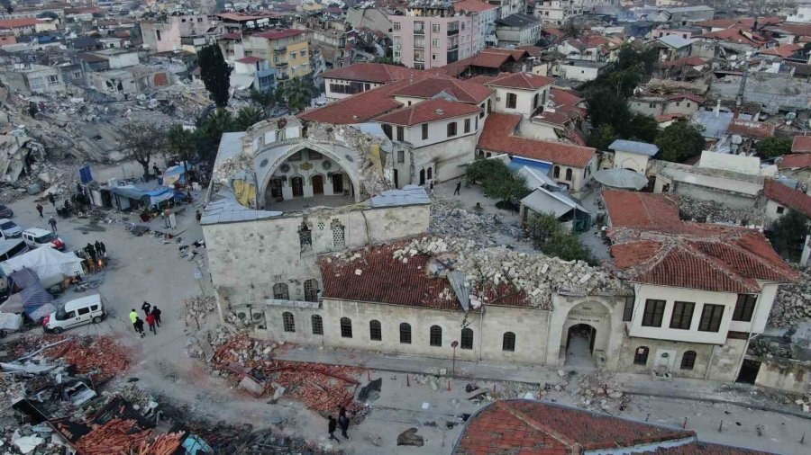 Hatay’da Deprem Tarihi Yerleri De Vurdu, 14 Asırlık Cami Yıkıldı