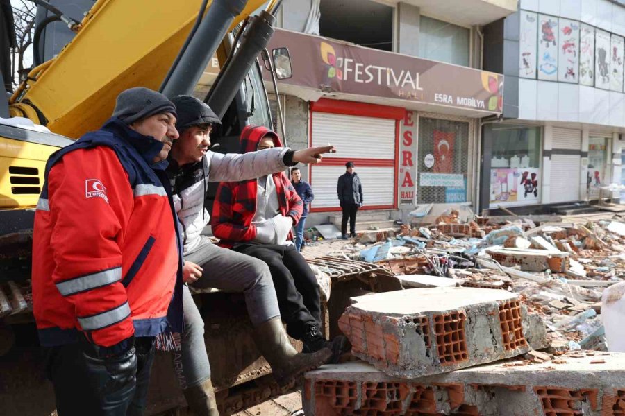 Esenler’den Acıya Gözyaşı, Yaraya Merhem