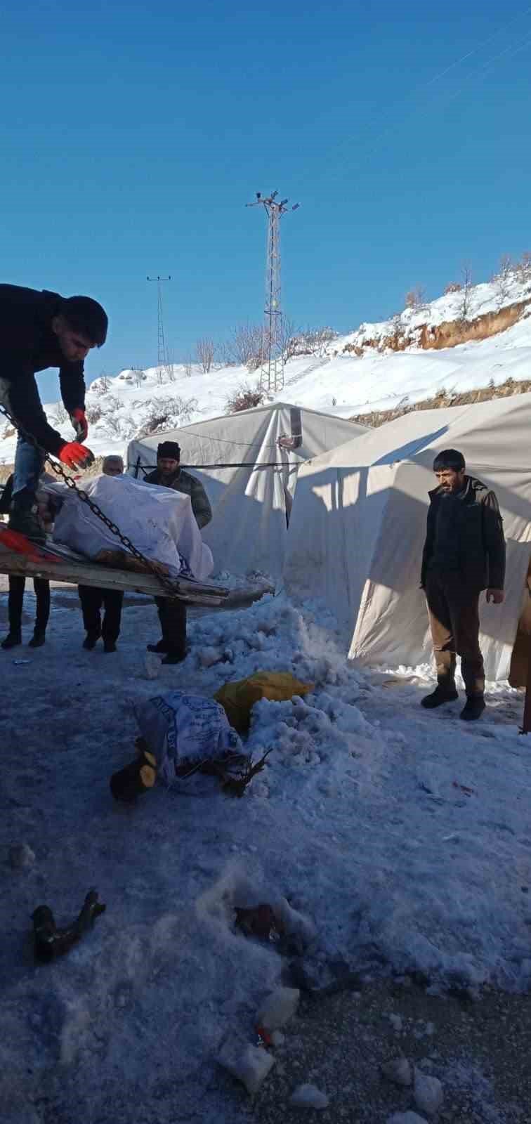 Kocaköylüler Depremzedeler İçin Seferber Oldu