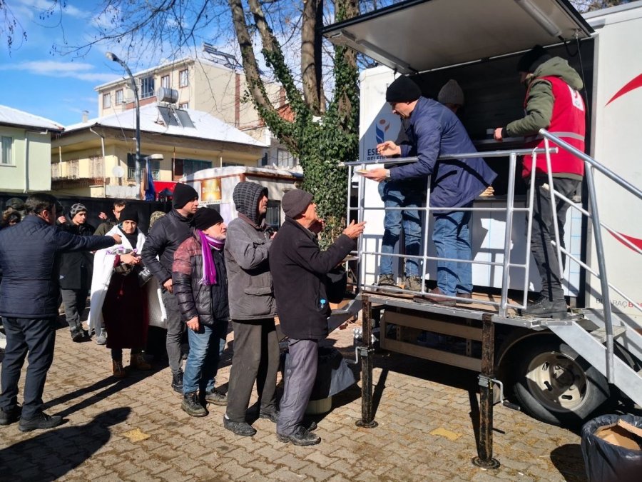 Esenler’den Acıya Gözyaşı, Yaraya Merhem