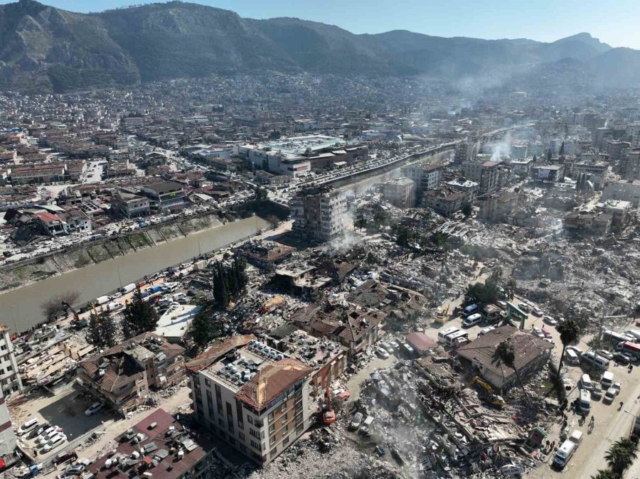 Hatay’da Havadan Çekilen Görüntüler Dehşetin Boyutunu Gözler Önüne Serdi