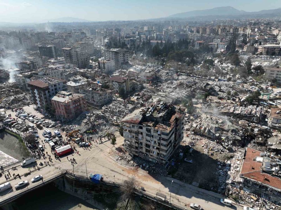 Hatay’da Havadan Çekilen Görüntüler Dehşetin Boyutunu Gözler Önüne Serdi