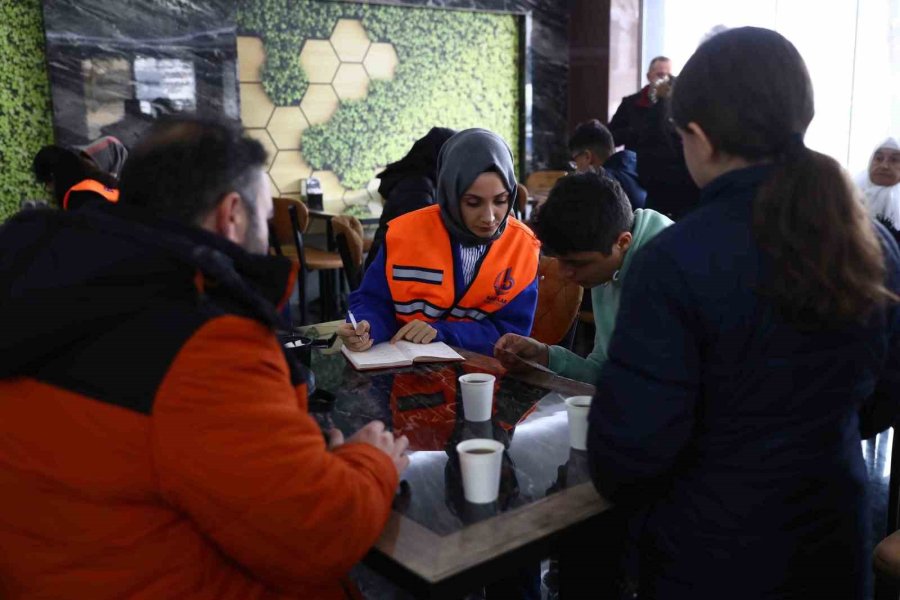 Bağcılar Belediyesi’nden Depremzedelere Psikolojik Destek