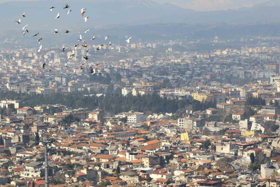 Hatay’da Depremin Bıraktığı Enkaz Havadan Görüntülendi