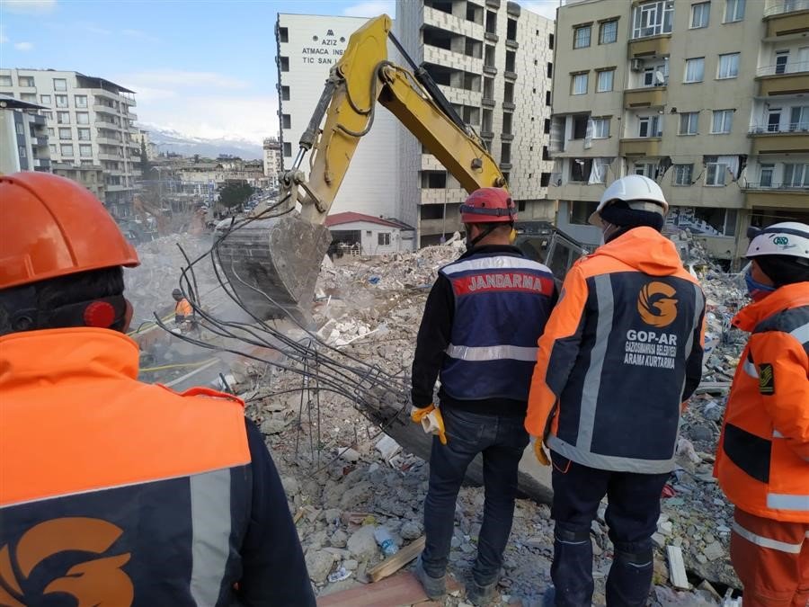 Gaziosmanpaşa Deprem Bölgesi İçin Tek Yürek