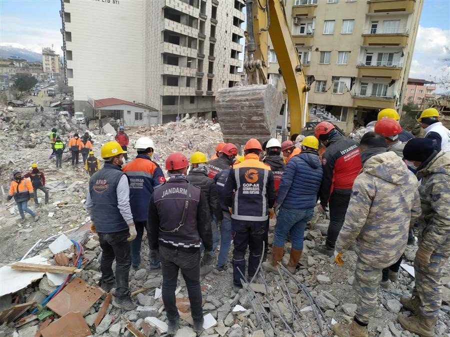 Gaziosmanpaşa Deprem Bölgesi İçin Tek Yürek