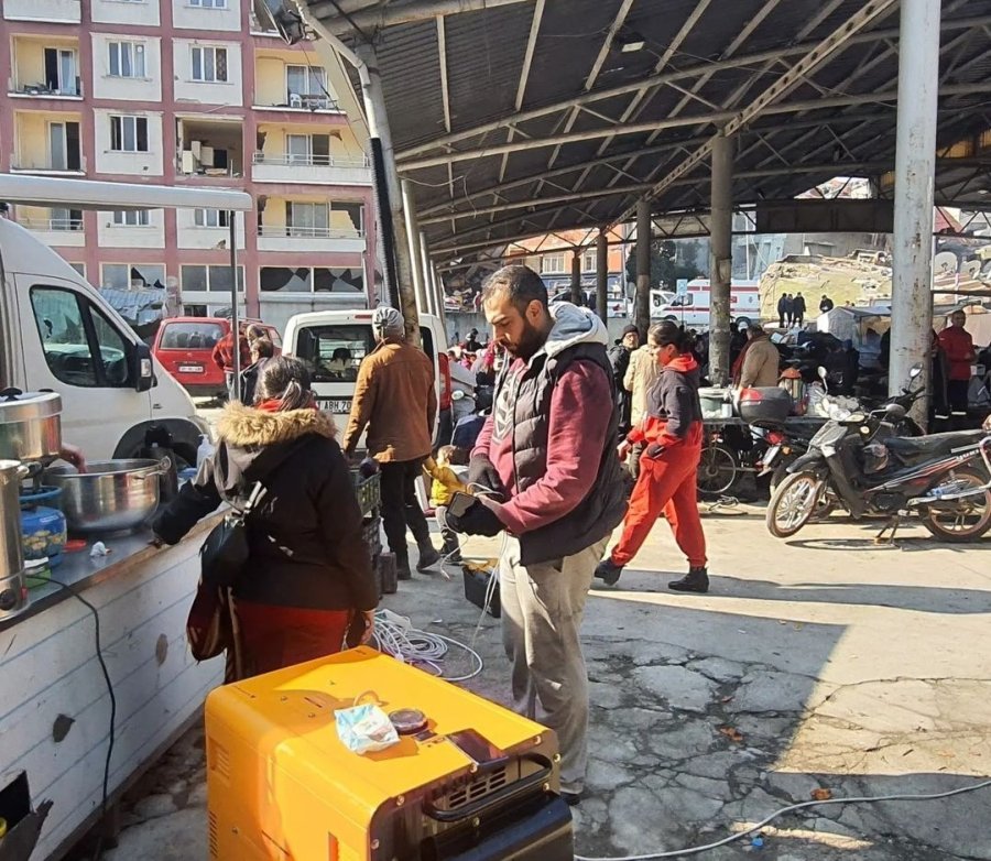 Karavan Sahipleri Araçlarını Deprem Bölgesine Götürmek İstiyor