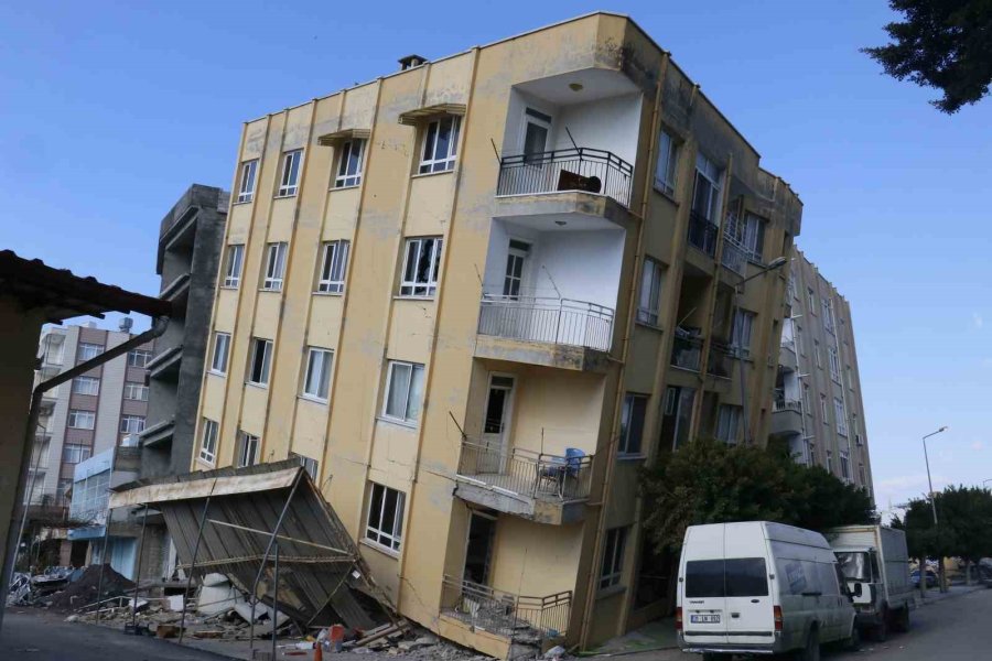 Depremin İskenderun’da Geride Bıraktığı Acı Tablo