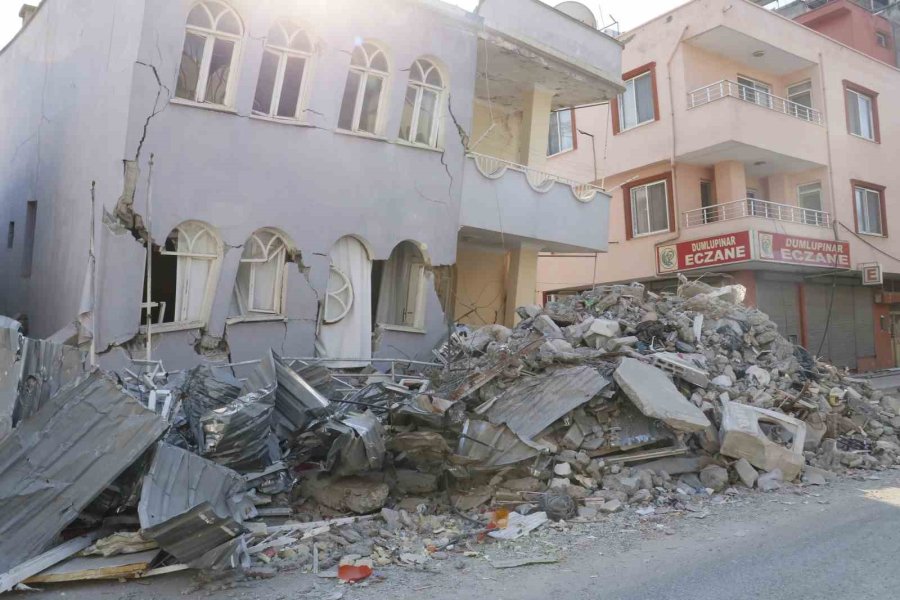 Depremin İskenderun’da Geride Bıraktığı Acı Tablo