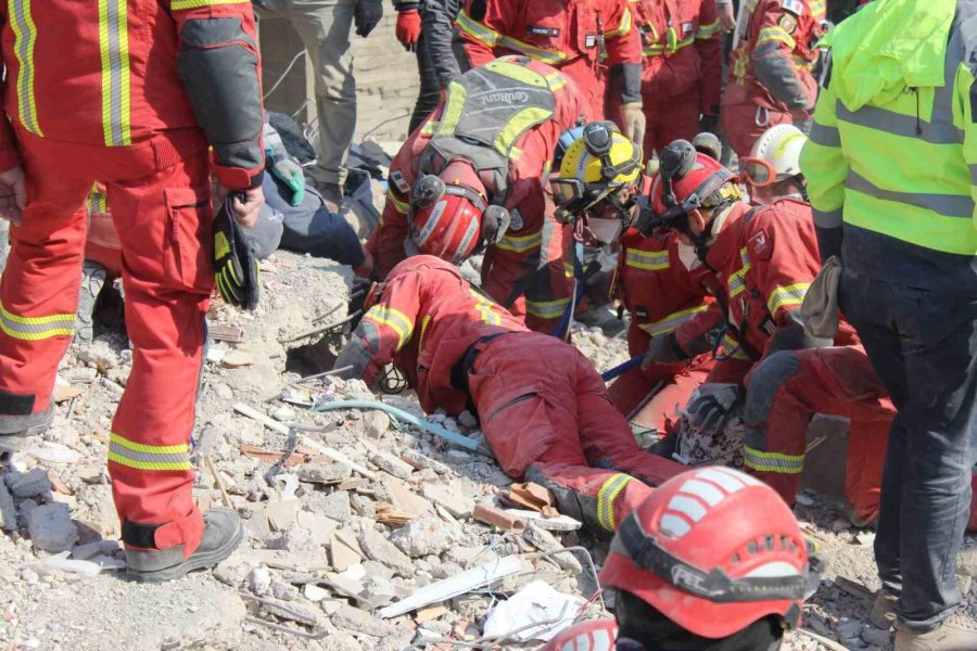 Kahramanmaraş’ta Depremin 7. Gününde Arama Kurtarma Çalışmaları Devam Ediyor