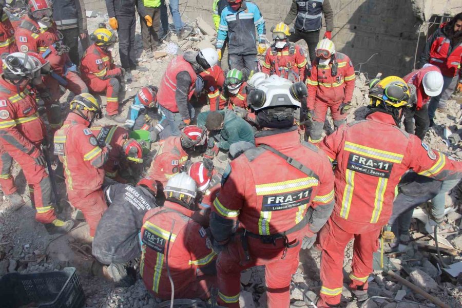 Kahramanmaraş’ta Depremin 7. Gününde Arama Kurtarma Çalışmaları Devam Ediyor