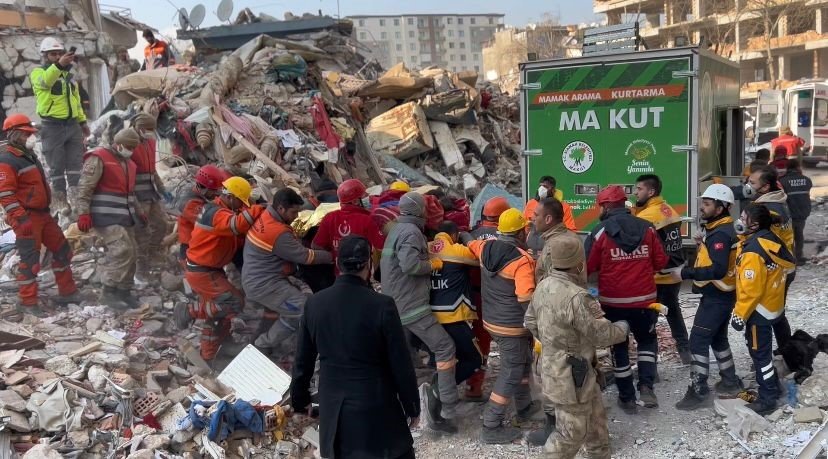 Hatay’da 155’inci Saatte İnanılmaz Kurtuluş: 6 Aylık Hamile Hedil Batal Umutları Yeşertti