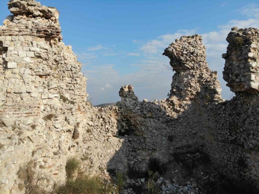 Dünyanın İlk Mağara Kilisesi Ve Hatay Kalesi Kalıntıları Depremde Hasar Görmedi