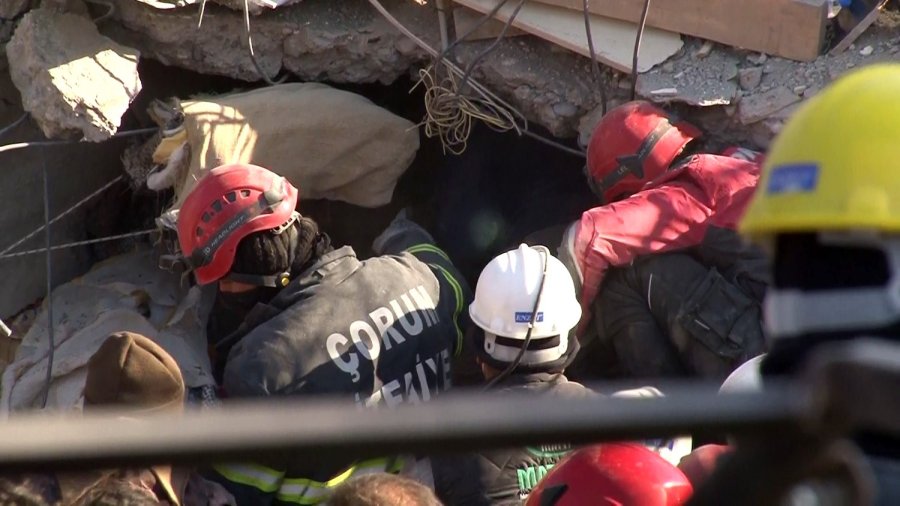 Adıyaman’da 151. Saatte 8 Yaşındaki Hacı Ahmet’ten Güzel Haber Bekleniyor