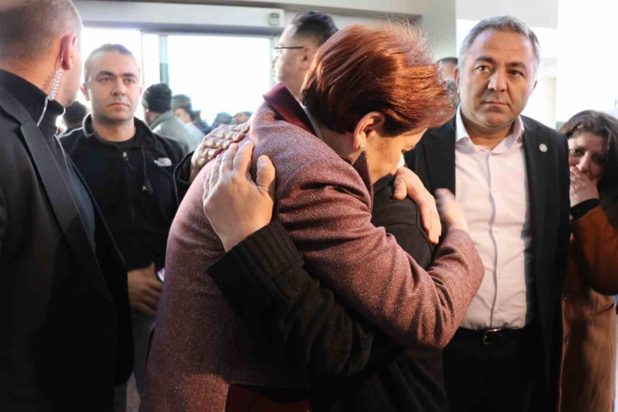 Akşener Osmaniye’de Depremzedeleri Hastanede Ziyaret Etti