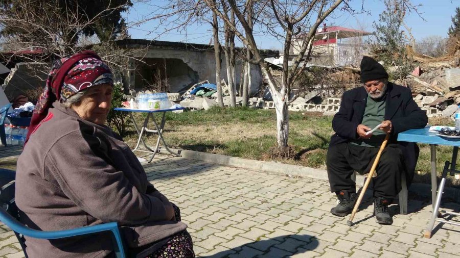 Deprem Köyleri De Yerle Bir Etti, Sadece Bu Köyde 33 Kişi Öldü