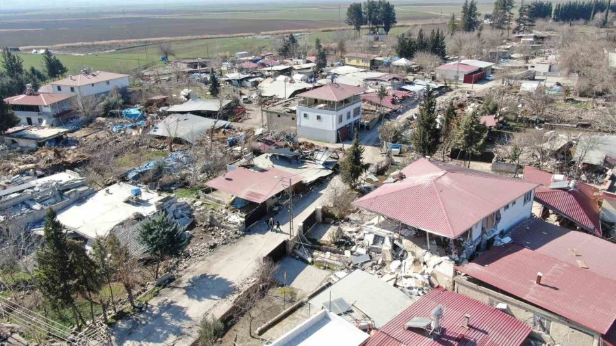 Deprem Köyleri De Yerle Bir Etti, Sadece Bu Köyde 33 Kişi Öldü