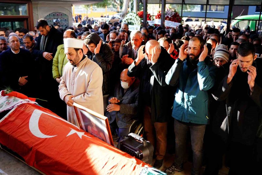 Milli Basketbolcu Nilay Aydoğan, Son Yolculuğuna Uğurlandı