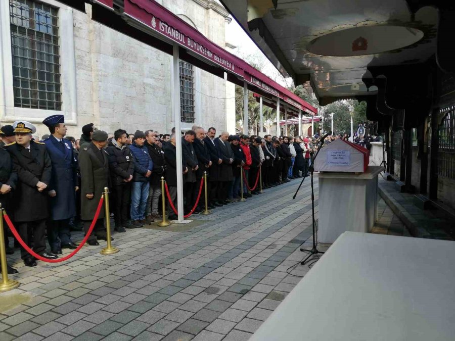 Gaziantep’te Depremde Hayatını Kaybeden Yedek Astsubay Cengizhan Üz, Üsküdar’da Son Yolculuğuna Uğurlandı