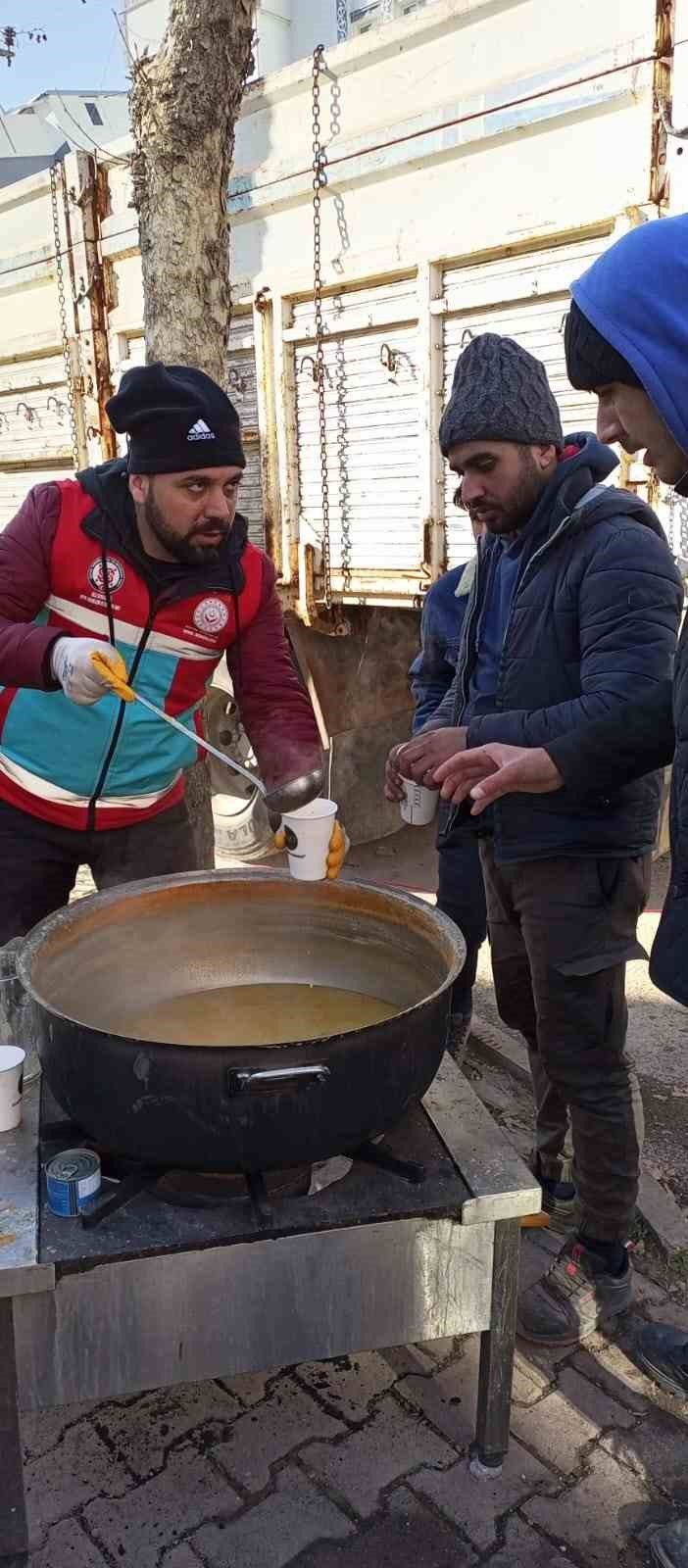 Dicle’den Adıyaman’a Sıcak Yemek Servisi