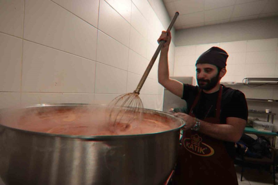 "yeniden Hayat Lokantası" Depremin Merkez Üssünde Nefes Aldırdı