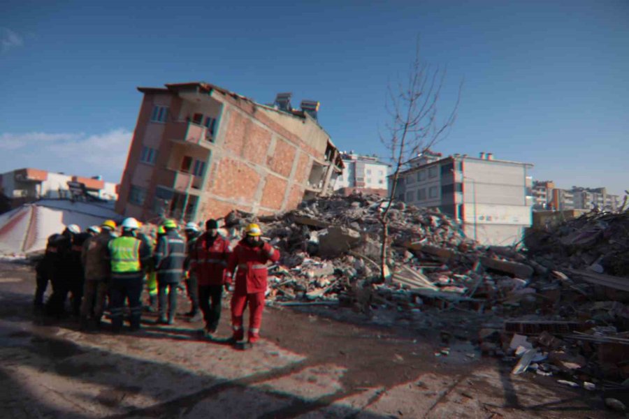 Depremin Yıkıp Geçtiği Enkaz Halindeki Elbistan Havadan Görüntülendi