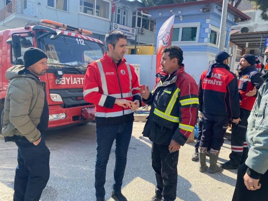 Kartal Belediye Başkanı Gökhan Yüksel Deprem Bölgesinde