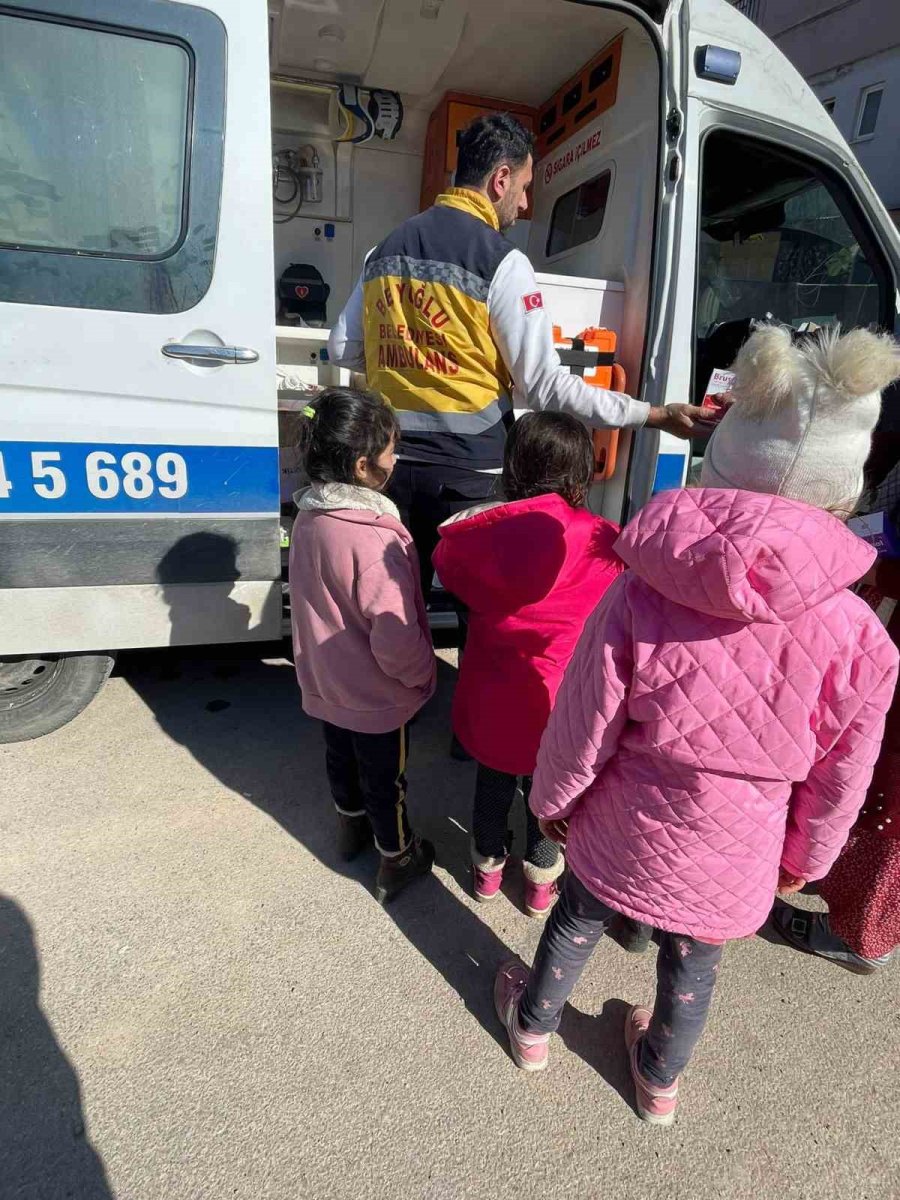 Beyoğlu Belediyesi Depremzedeler İçin Tüm İmkanlarını Seferber Etti