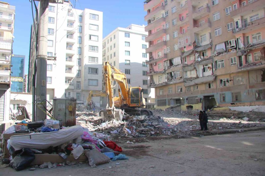 Diyarbakır’da 7 Enkaz Alanından 5’incisi Tamamlandı