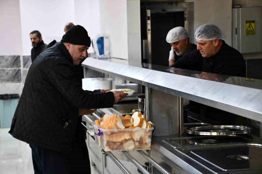 Depremzedeler İçin Otel Konforunda Konaklama