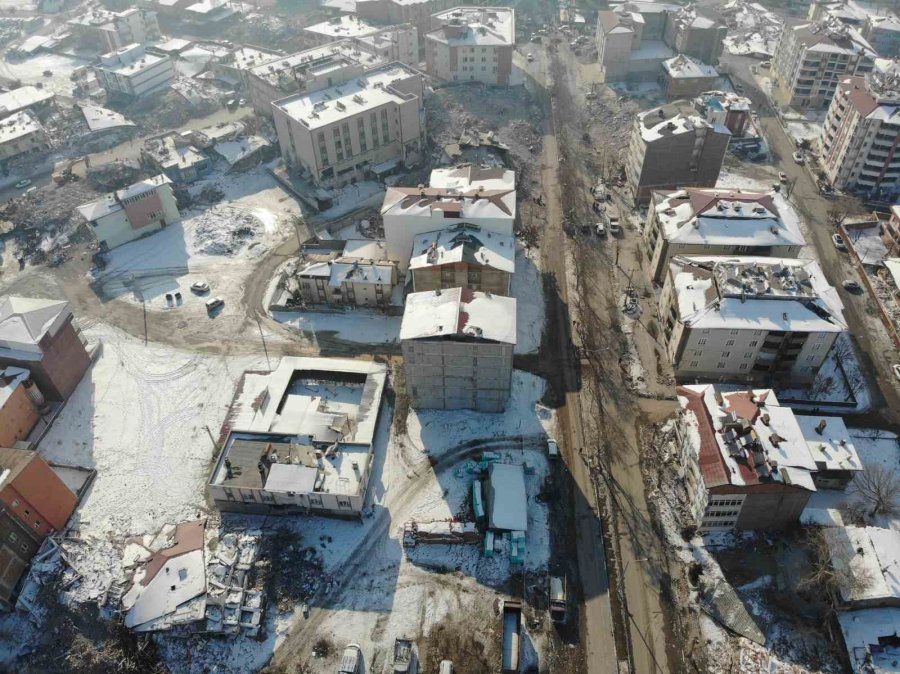 Depremin Yıkıp Geçtiği Enkaz Halindeki Elbistan Havadan Görüntülendi