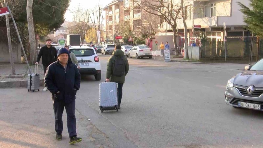 İstanbul’a Gelen Depremzedeler Sancaktepe’de Yurda Yerleştiriliyor