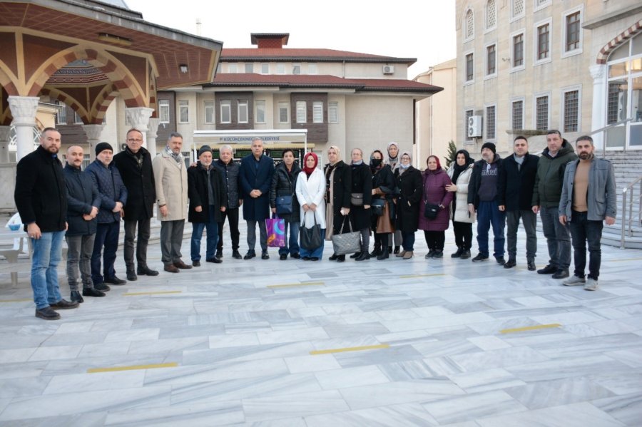 Küçükçekmece’de Depremde Hayatını Kaybedenler İçin Kur’an-ı Kerim Okutuldu