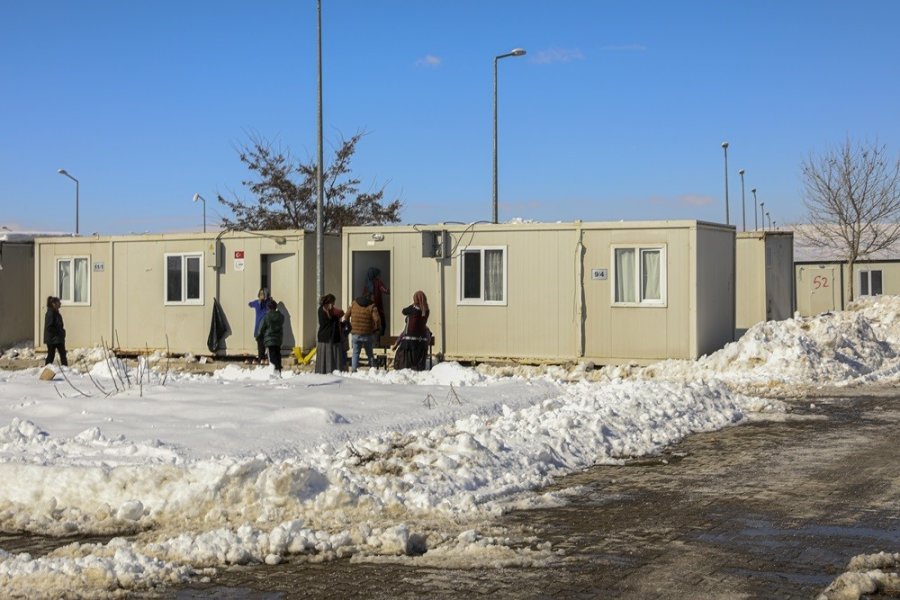 Van Ekibi Malatyalı Depremzedeler İçin Konteyner Kent Kuruyor