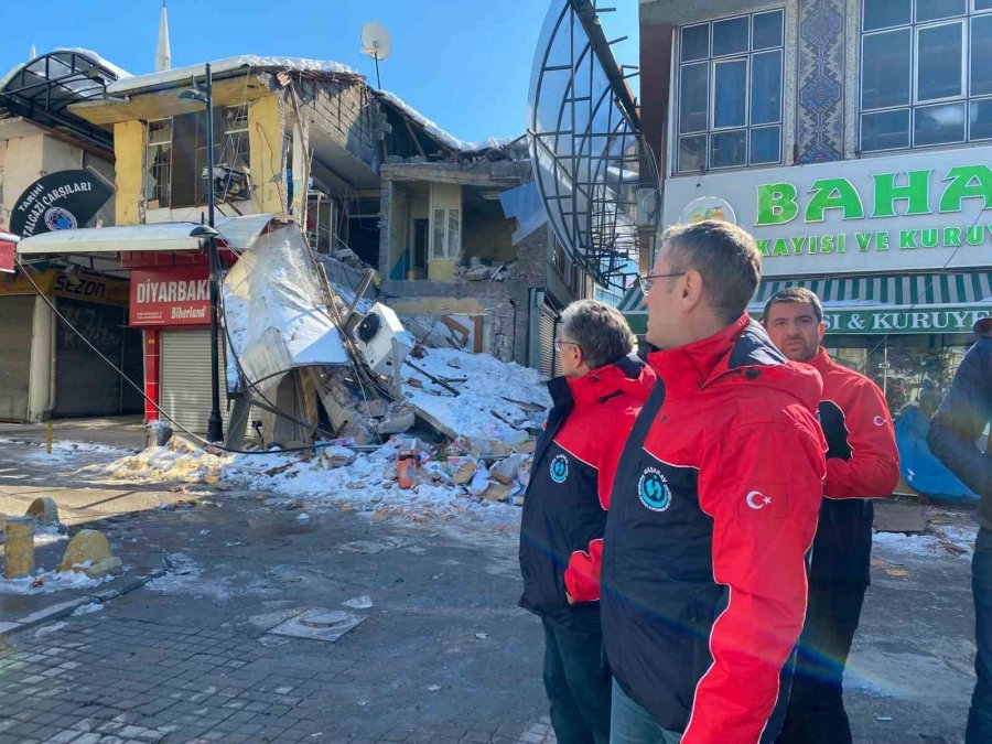 Başakşehir Belediyesi Malatya’da Depremin Yaralarını Sarıyor