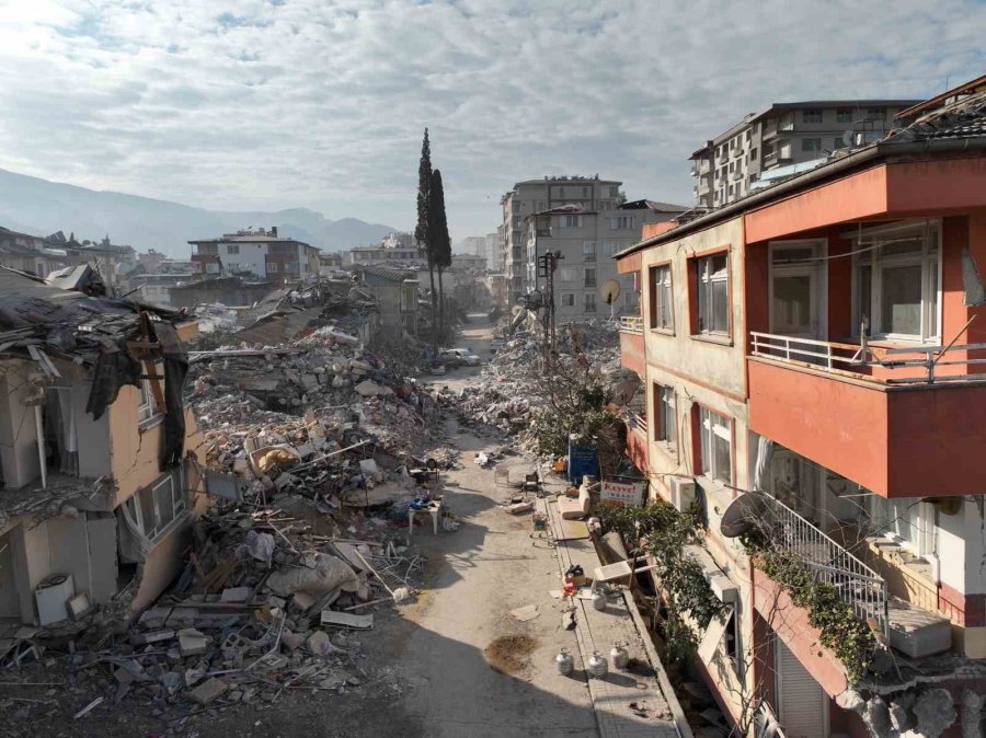 Hatay’ın Depremden Önce Ve Sonra Çekilen Görüntüleri Afetin Boyutunu Gözler Önüne Serdi