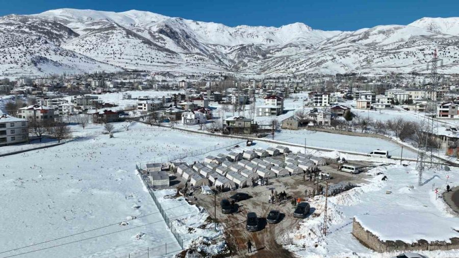 Muş Ekibi Nurhak İlçesinde Çadırkent Kurdu