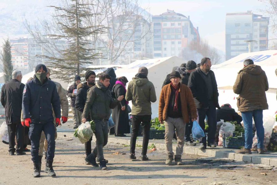 Çadırkentli Nedim Amca: “ilk Depremden Sonra Eve Girmememiz Lazımdı”