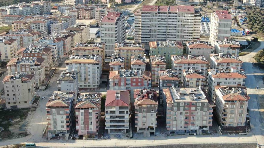 Yerle Bir Olan Hatay’ın Bu Mahallesinde Hiçbir Ev Yıkılmadı