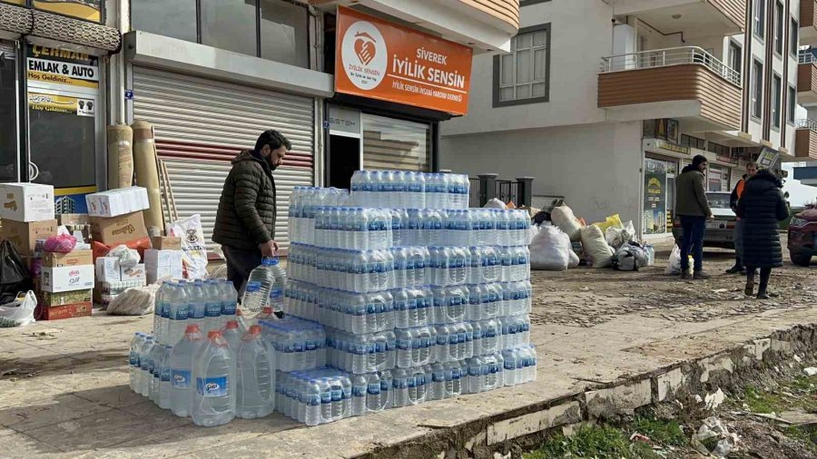 Siverekli Stk’lardan Depremzedelere Örnek Davranış