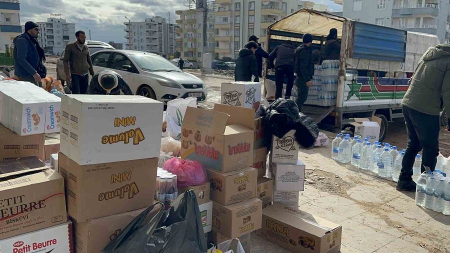 Siverekli Stk’lardan Depremzedelere Örnek Davranış