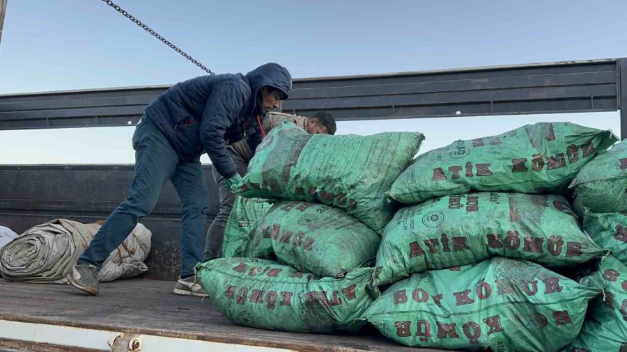 Siverekli Stk’lardan Depremzedelere Örnek Davranış