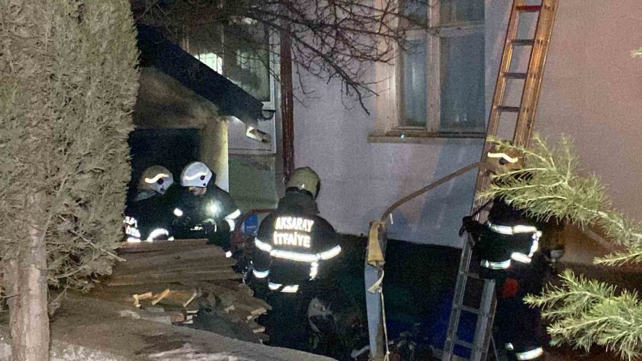 Aksaray’da Odunluk Yangını Korkuttu