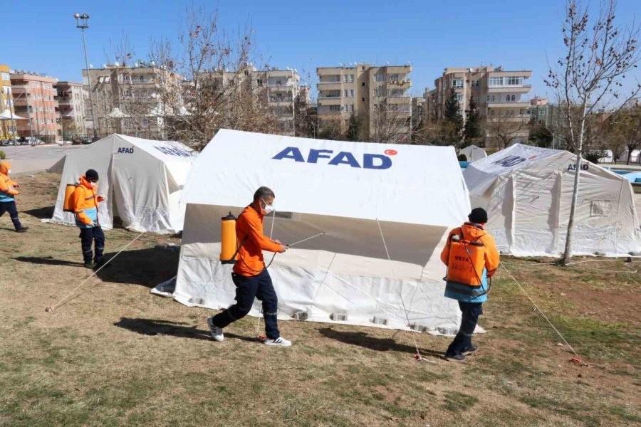 Deprem Bölgesinde Salgın Hastalıklara Karşı Dezenfekte Çalışmaları Sürüyor