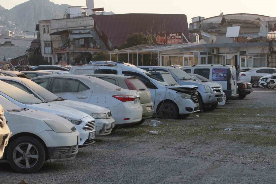 Toplu Araç Mezarlığı Havadan Böyle Görüntülendi