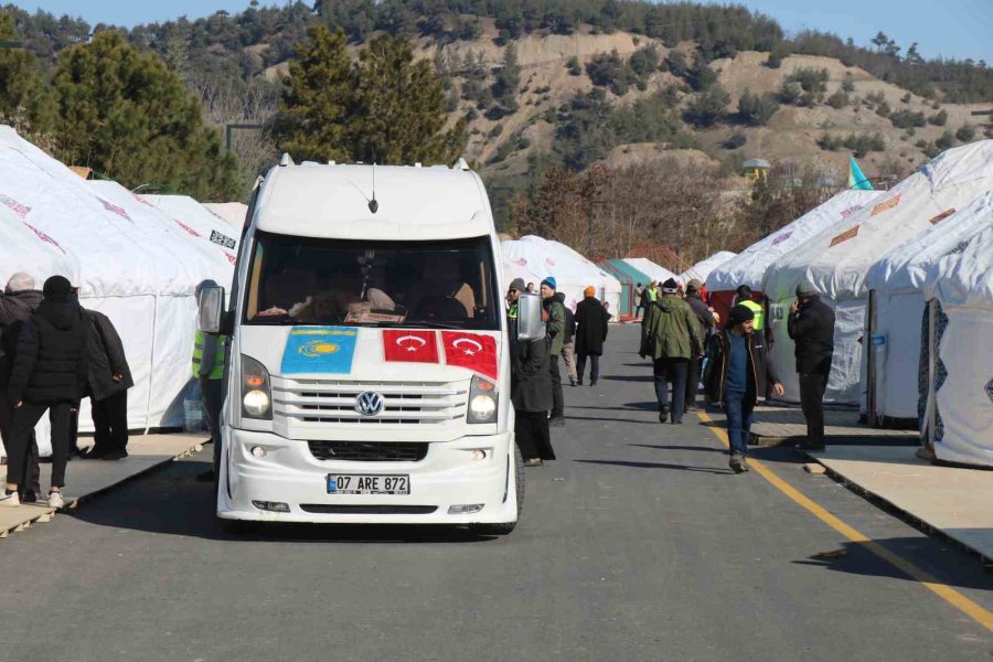 Yurt Çadırlarla Kurulan Otağ, Depremzedelerin ‘yurdu’ Oldu