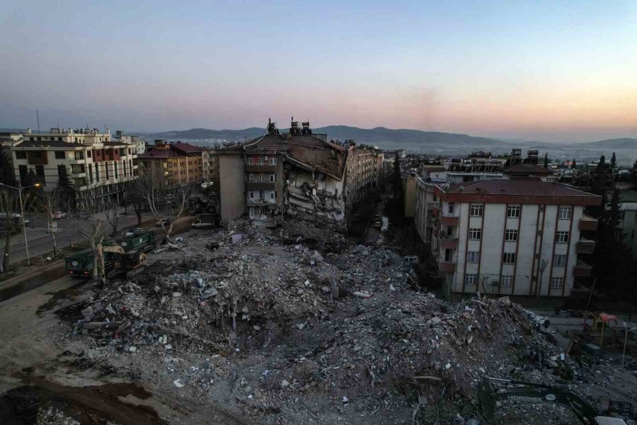 Kahramanmaraş’ta Arama Kurtarma Ve Enkaz Kaldırma Çalışmaları Sürüyor