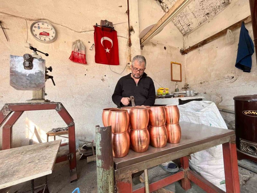 Depremin Vurduğu Kahramanmaraş’ta Sokaklardaki Sessizliği Bakırcı Sesleri Bozdu